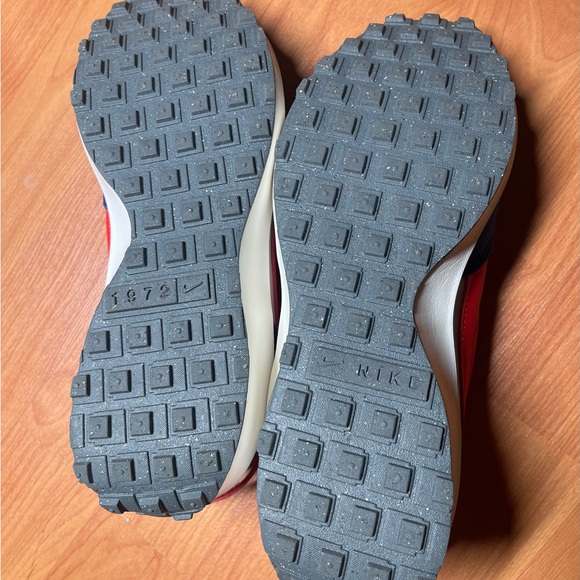 Nike Waffle Debut Swoosh DV0527-001 - Picture 4 of 5